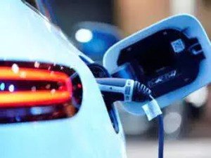 Auto component industry to see 9-11 per cent of revenue from EV parts by 2027: Report