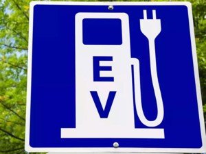 Choosing your next EV will get easier as multi-brand showrooms gain currency in India
